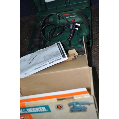 87 - A TRAY CONTAINING POWER TOOLS, including a Black and Decker heat gun in original box (appears unused... 