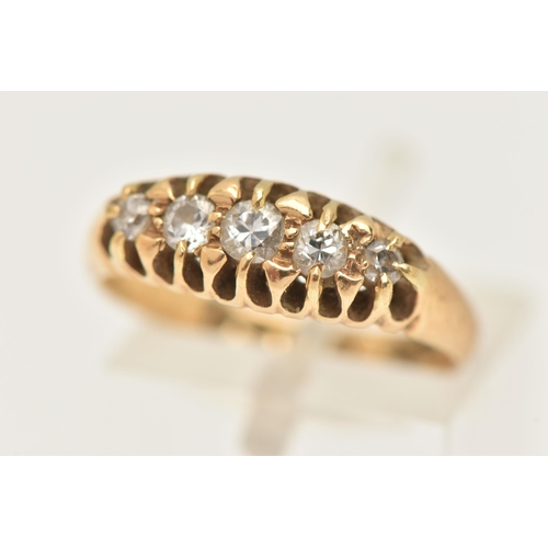 431 - AN EARLY 20TH CENTURY 18CT GOLD DIAMOND BOAT RING, set with a row of five graduating old cut and sin... 