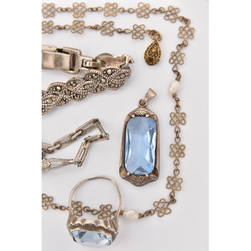 442 - A SMALL ASSORTMENT OF JEWELLERY, to include a light blue paste set pendant, stamped 835, a white met... 