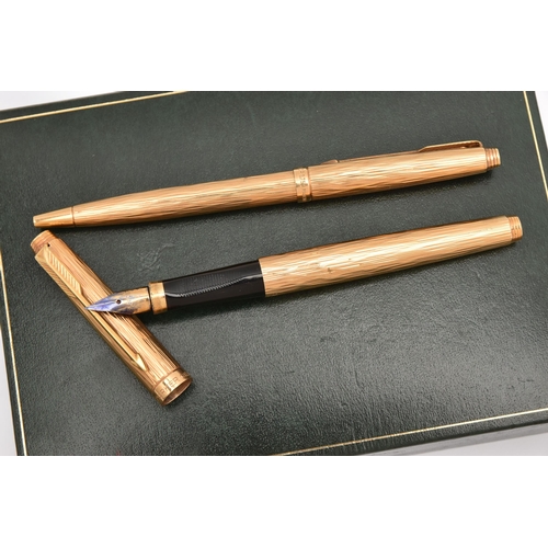 454 - A CASED 'PARKER' PRESIDENTIAL FOUNTAIN AND BALL POINT PEN SET, both stamped with French 18ct gold co... 