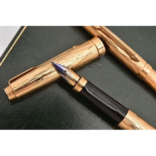 454 - A CASED 'PARKER' PRESIDENTIAL FOUNTAIN AND BALL POINT PEN SET, both stamped with French 18ct gold co... 