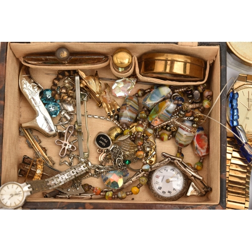 496 - A SMALL TRAVEL CASE OF ASSORTED COSTUME JEWELLERY AND ITEMS, to include a vanity glass jar, beaded n... 