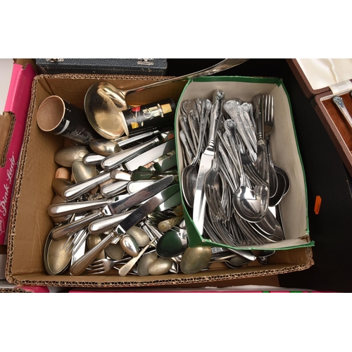 563 - A LARGE ASSORTMENT OF CUTLERY, mixed cutlery pieces some with cases (condition report: used conditio... 