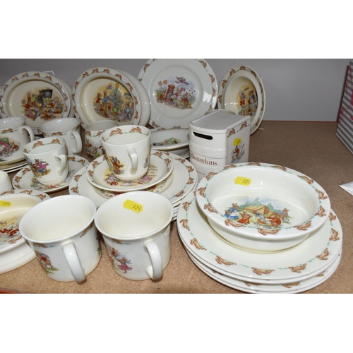 774 - A LARGE QUANTITY OF ROYAL DOULTON 'BUNNYKINS' DINNERWARE, comprising three oval nursery dishes with ... 