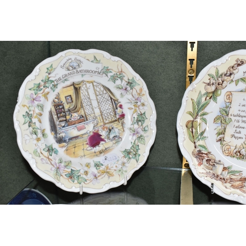 811 - FIVE ROYAL DOULTON 'BRAMBLY HEDGE' PLATES, comprising two Recipe Collection plates: Strawberry Short... 