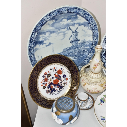 821 - MIXED CERAMICS to include a Mappin and Webb silver mounted Spode coffee can with cobalt blue and gil... 