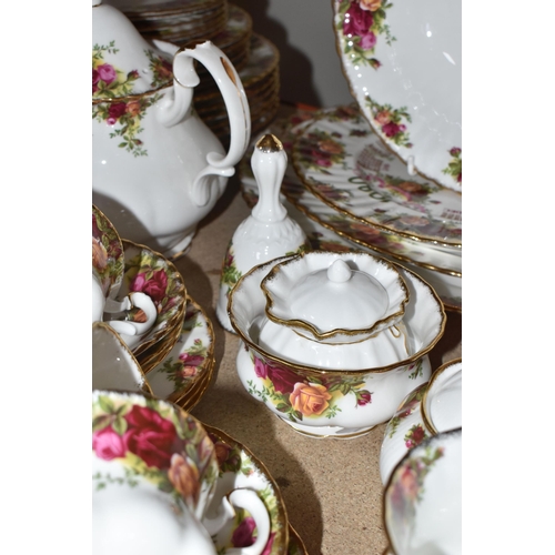 829 - APPROXIMATELY ONE HUNDRED PIECES OF ROYAL ALBERT 'OLD COUNTRY ROSES' DINNER AND TEAWARES to include ... 