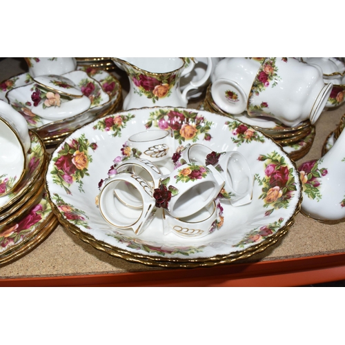 829 - APPROXIMATELY ONE HUNDRED PIECES OF ROYAL ALBERT 'OLD COUNTRY ROSES' DINNER AND TEAWARES to include ... 