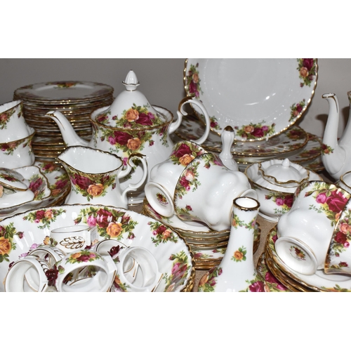 829 - APPROXIMATELY ONE HUNDRED PIECES OF ROYAL ALBERT 'OLD COUNTRY ROSES' DINNER AND TEAWARES to include ... 