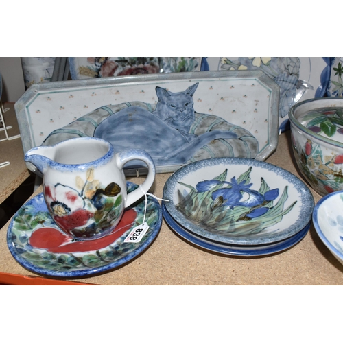 838 - A COLLECTION OF HIGHLAND STONEWARE TABLE AND DINNER WARE ITEMS to include various floral, garden, an... 