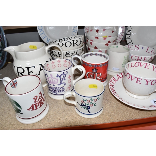 839 - A COLLECTION OF EMMA BRIDGEWATER ITEMS comprising a quantity of 'Toast and Marmalade' items to inclu... 