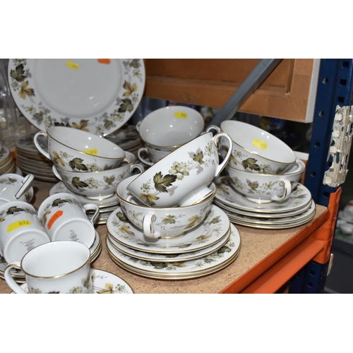 892 - A QUANTITY OF ROYAL DOULTON TEA, COFFEE, AND DINNER WARES comprising a group of 'Yorktown' tea and c... 