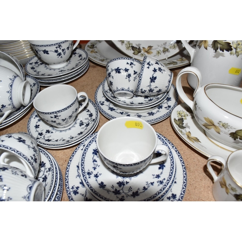 892 - A QUANTITY OF ROYAL DOULTON TEA, COFFEE, AND DINNER WARES comprising a group of 'Yorktown' tea and c... 