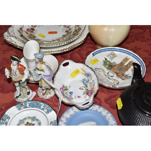 930 - A COLLECTION OF ASSORTED CERAMICS to include a glazed black basalt teapot, four graduating Coalport ... 