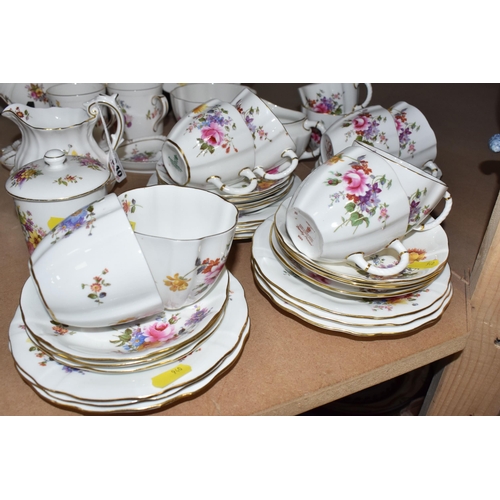 940 - A COLLECTION OF ROYAL CROWN DERBY 'DERBY POSIES' comprising a cake plate, ten side plates (one plate... 