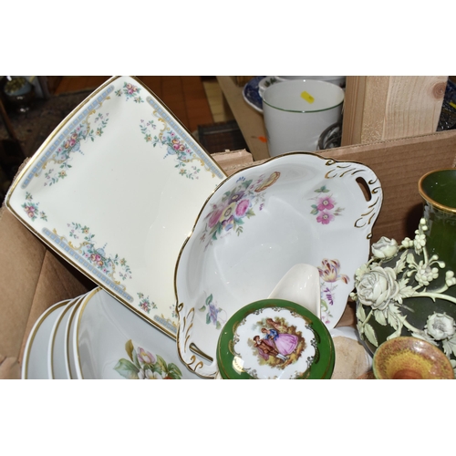 941 - FOUR BOXES AND LOOSE CERAMICS, to include a selection of kitchenware, names include Portmeirion, Wed... 