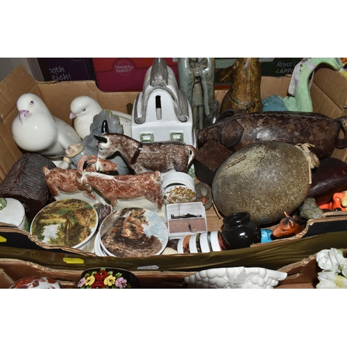 943 - THREE BOXES AND LOOSE STUDIO POTTERY AND ORNAMENTS, to include a Cornish Country Lane Pottery dish d... 