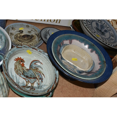 943 - THREE BOXES AND LOOSE STUDIO POTTERY AND ORNAMENTS, to include a Cornish Country Lane Pottery dish d... 