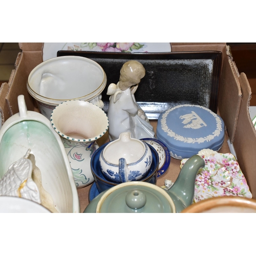 956 - FIVE BOXES AND LOOSE CERAMICS, to include a twenty eight piece Booths Real Old Willow part dinner se... 