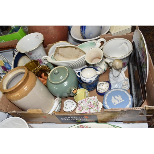 956 - FIVE BOXES AND LOOSE CERAMICS, to include a twenty eight piece Booths Real Old Willow part dinner se... 