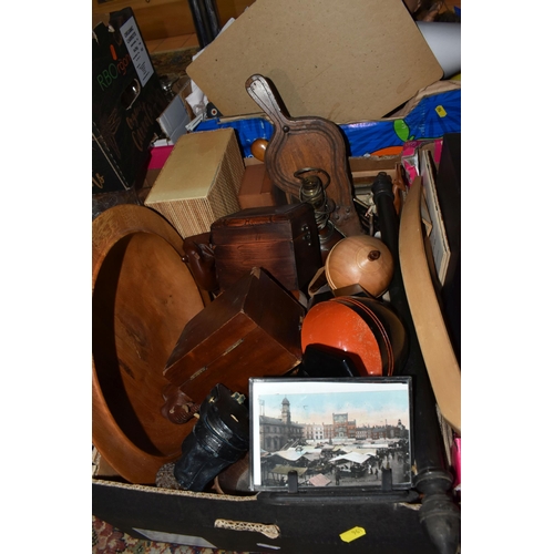 961 - SEVEN BOXES AND LOOSE MISCELLANEOUS ITEMS to include a box of assorted treen comprising boxes, figur... 