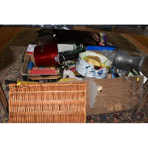 961 - SEVEN BOXES AND LOOSE MISCELLANEOUS ITEMS to include a box of assorted treen comprising boxes, figur... 