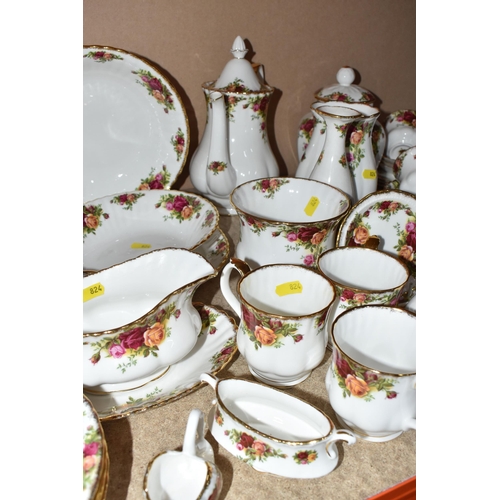 824 - A LARGE COLLECTION OF ROYAL ALBERT 'OLD COUNTRY ROSES' TEA, COFFEE, AND DINNER WARES to include a sa... 