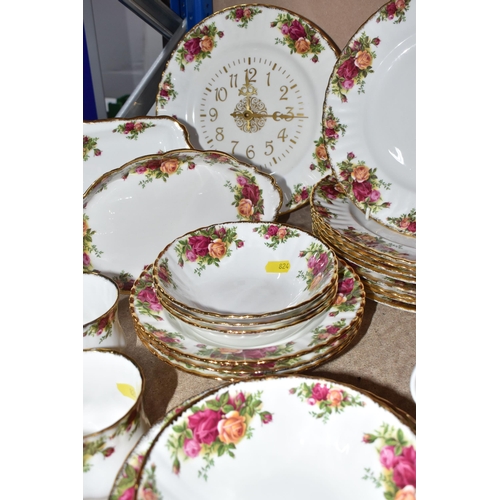 824 - A LARGE COLLECTION OF ROYAL ALBERT 'OLD COUNTRY ROSES' TEA, COFFEE, AND DINNER WARES to include a sa... 