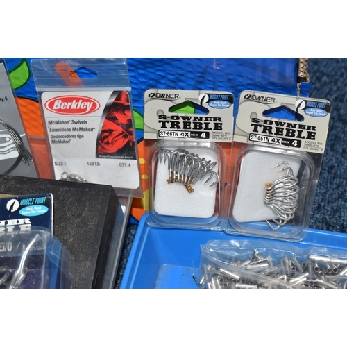 828 - ONE BOX OF ASSORTED FISHING HOOKS ETC to include salt water fishing hooks to include a large quantit... 