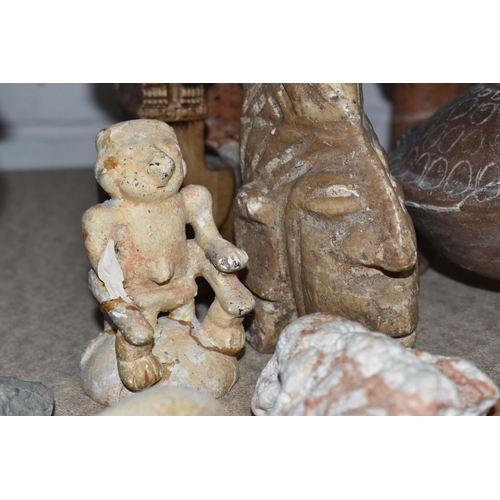 854 - A GROUP OF MESOAMERICAN STYLE FIGURES, FOSSILS AND MINERALS, ETC, to include various ceramic figures... 