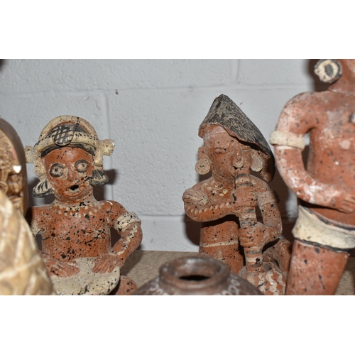 854 - A GROUP OF MESOAMERICAN STYLE FIGURES, FOSSILS AND MINERALS, ETC, to include various ceramic figures... 