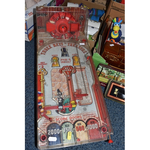 858 - THREE BOXES AND LOOSE TOYS, GAMES AND ADVERTISING ITEMS, to include a Marx Toys 'Three Keys to Treas... 