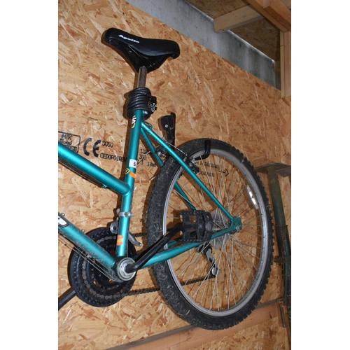 5 - AN APOLLO IMPACT GREEN UNISEX BIKE, with an 18   frame