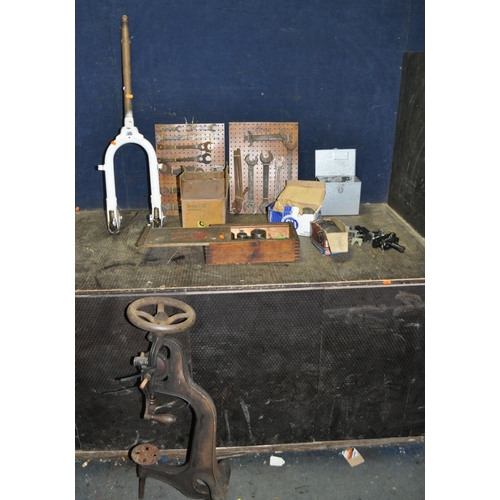 Lot 73        