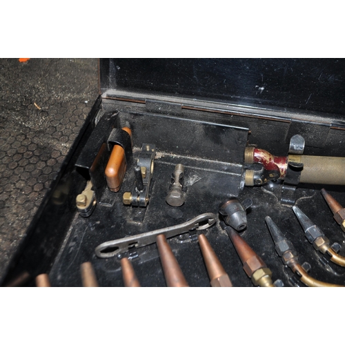 65 - A VINTAGE 'B.O.C.' CASED WELDING. CUTTING TORCH, with nine nozzles (appears complete but untested)