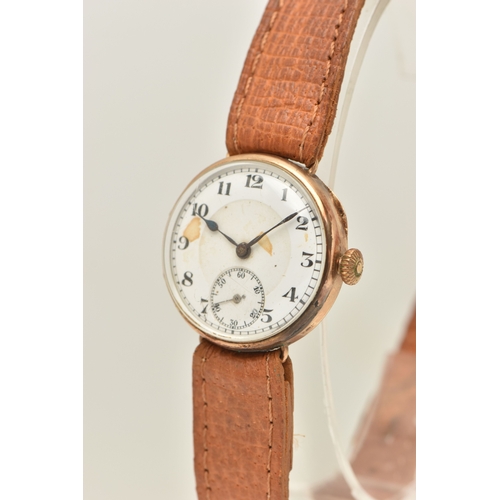 487 - A 9CT GOLD WRISTWATCH, manual wind, round white dial, Arabic numerals, blue steel hands, subsidiary ... 
