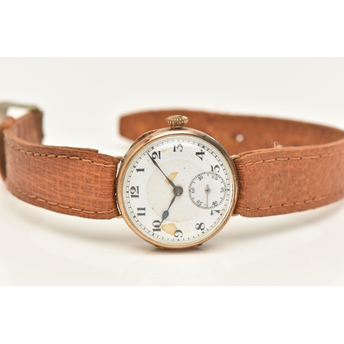 487 - A 9CT GOLD WRISTWATCH, manual wind, round white dial, Arabic numerals, blue steel hands, subsidiary ... 