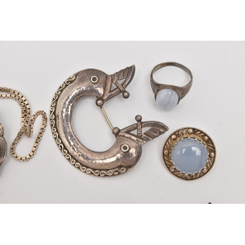 518 - AN ASSORTMENT OF SILVER AND WHITE METAL JEWELLERY, to include a silver brooch, hallmarked 'Robert Al... 