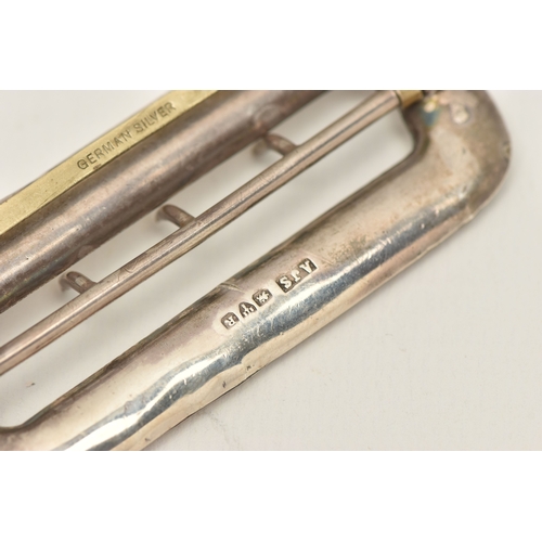 528 - A SILVER BUCKLE, an elongated rectangular form buckle, approximate length 70mm, hallmarked 'Arthur J... 