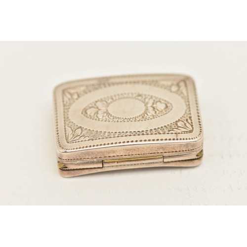 533 - A GEORGE V SMALL SILVER VINAIGRETTE, rectangular form with etched foliage pattern, gilt interior, ap... 