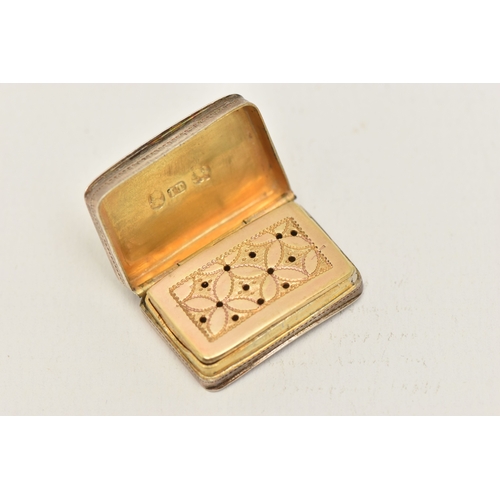 533 - A GEORGE V SMALL SILVER VINAIGRETTE, rectangular form with etched foliage pattern, gilt interior, ap... 