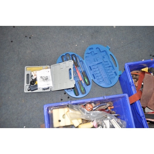 76 - FIVE TRAYS CONTAINING TOOLS including pipe wrenches, tank spanners, hammers, axes, saws, screwdriver... 