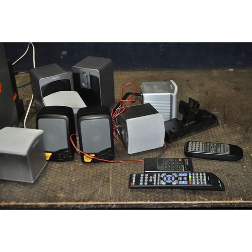79 - A BOX CONTAINING HI FI EQUIPMENT  including a Pioneer X 88 and 77 hi fi with remote, a Panasonic SA-... 