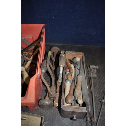 97 - TWO TRAYS CONTAINING ENGINEERING TOOLS including a Chesterman height gauge, a marking stand, various... 