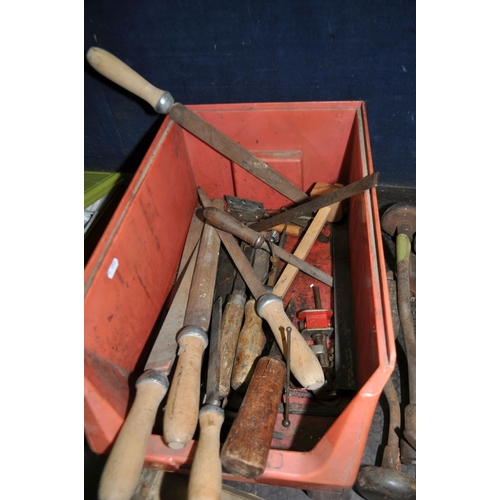97 - TWO TRAYS CONTAINING ENGINEERING TOOLS including a Chesterman height gauge, a marking stand, various... 