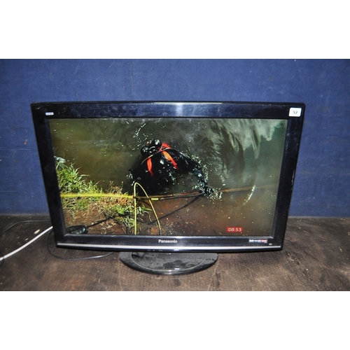 92 - A PANASONIC TX-L32X15B 32in TV no remote (PAT pass and working)