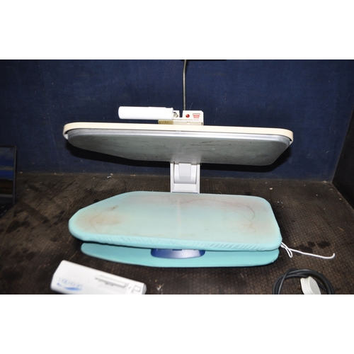 69 - AN ELNA PRESS GENEVE CLOTHES PRESS with sleeve and Vap-o-Jet attachments (PAT pass and working but t... 
