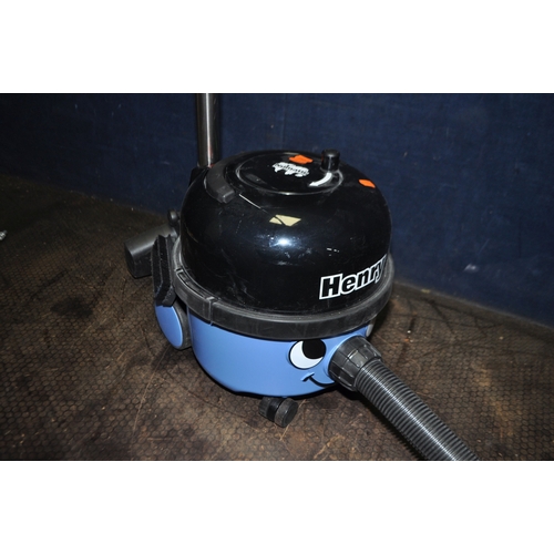 87 - A NUMATIC HVR160-11 'HENRY' VACUUM CLEANER with floor head and two accessories (PAT pass and working... 
