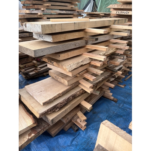 THIRTY SIX LENGTHS OF SEASONED OAK PLANKS the largest width 152cm ...