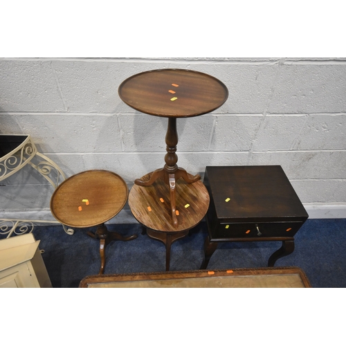 279 - A SELECTION OF OCCASIONAL FURNITURE, to include a nest of three tables, largest table width 92cm x d... 